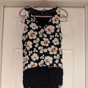 GAP Black and White Floral Sleeveless Blouse